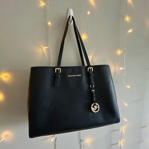 MICHAEL KORS- MEDIUM JET SET TOTE